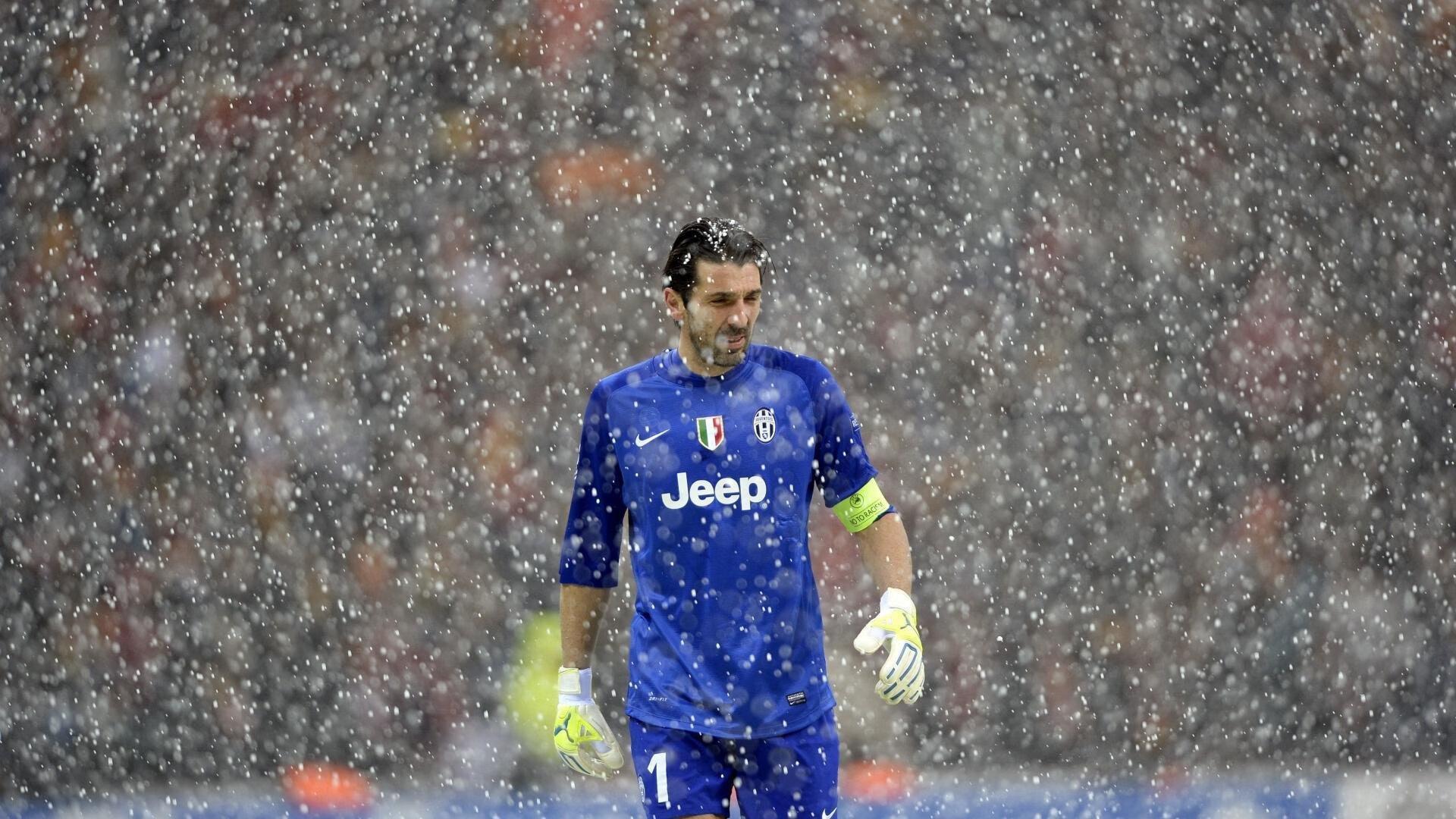 公牛为何签不到自由球员？KG，乔丹曾遭受不公待遇，芝加哥的阴影与挑战